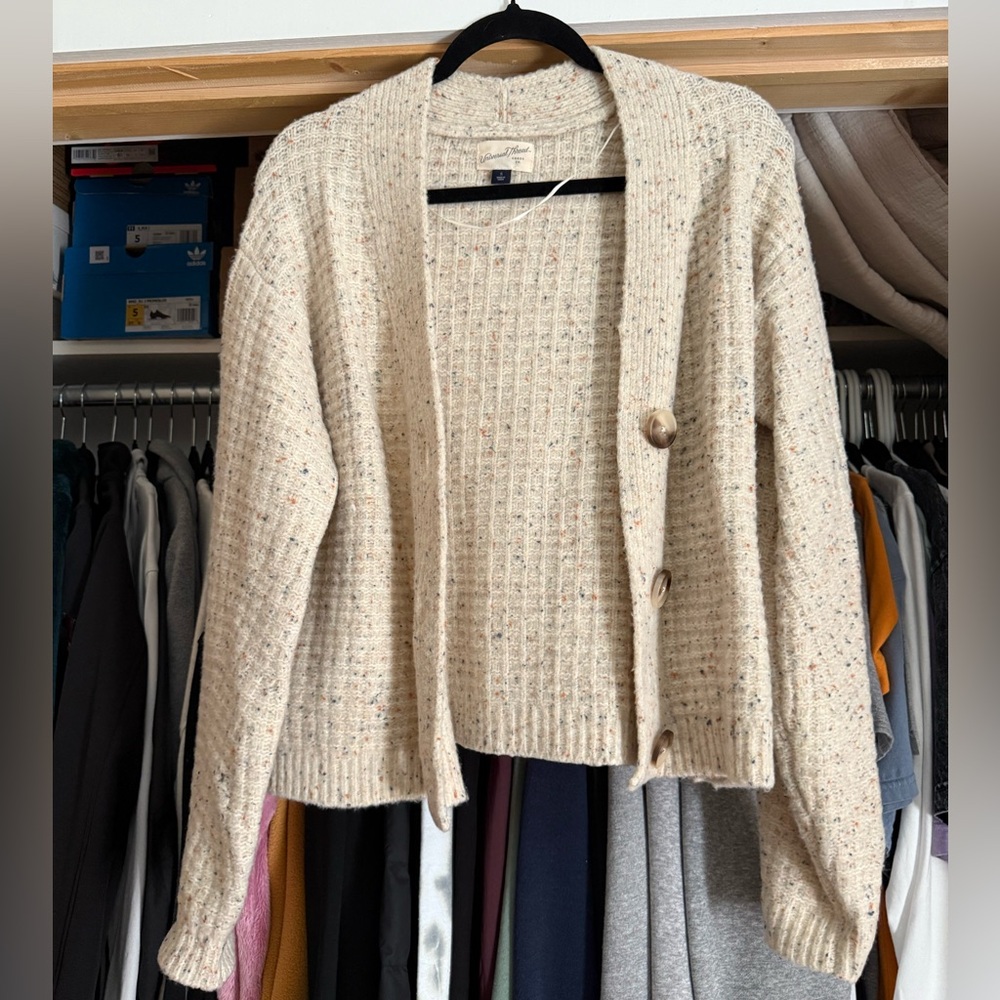 Universal Thread Speckled Cream Cardigan Sweater